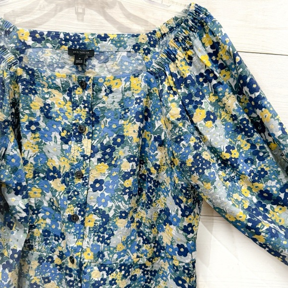 Ann Taylor floral button down bubble sleeve peplum top ❤️ - Picture 4 of 7
